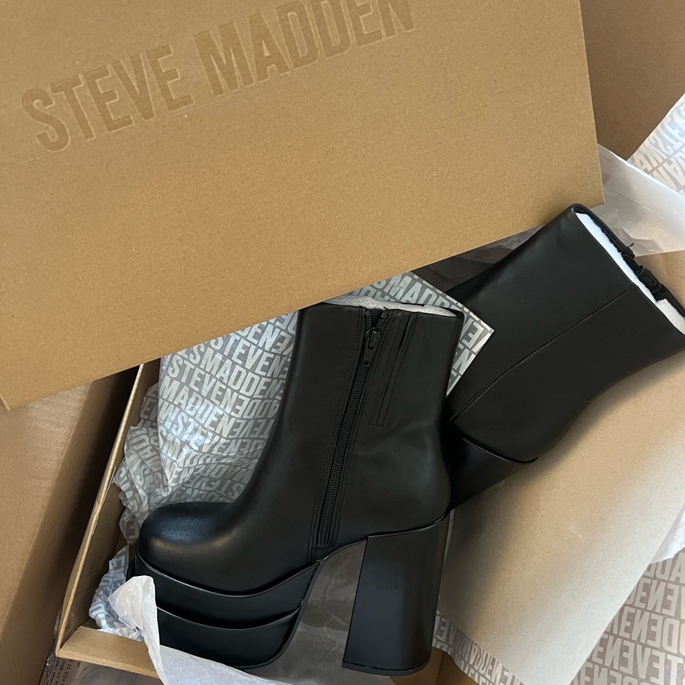 Steve Madden Black Ankle Boots